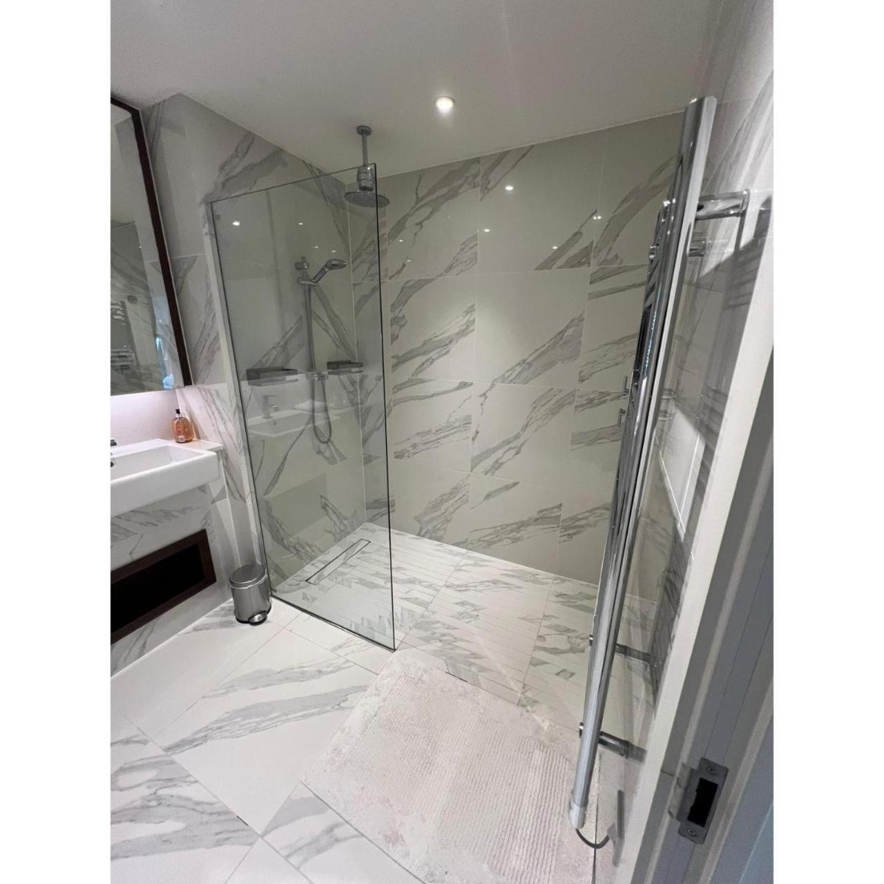 F9-Fantastic 2 Bedroom Flat In Nw3! Londen Buitenkant foto
